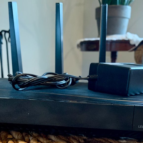 Netgear C7500 Modem Router - Picture 2 of 5